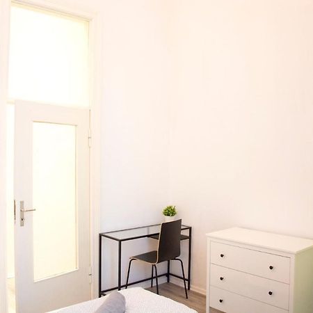 Moabit Family Apartment Berlin Bagian luar foto