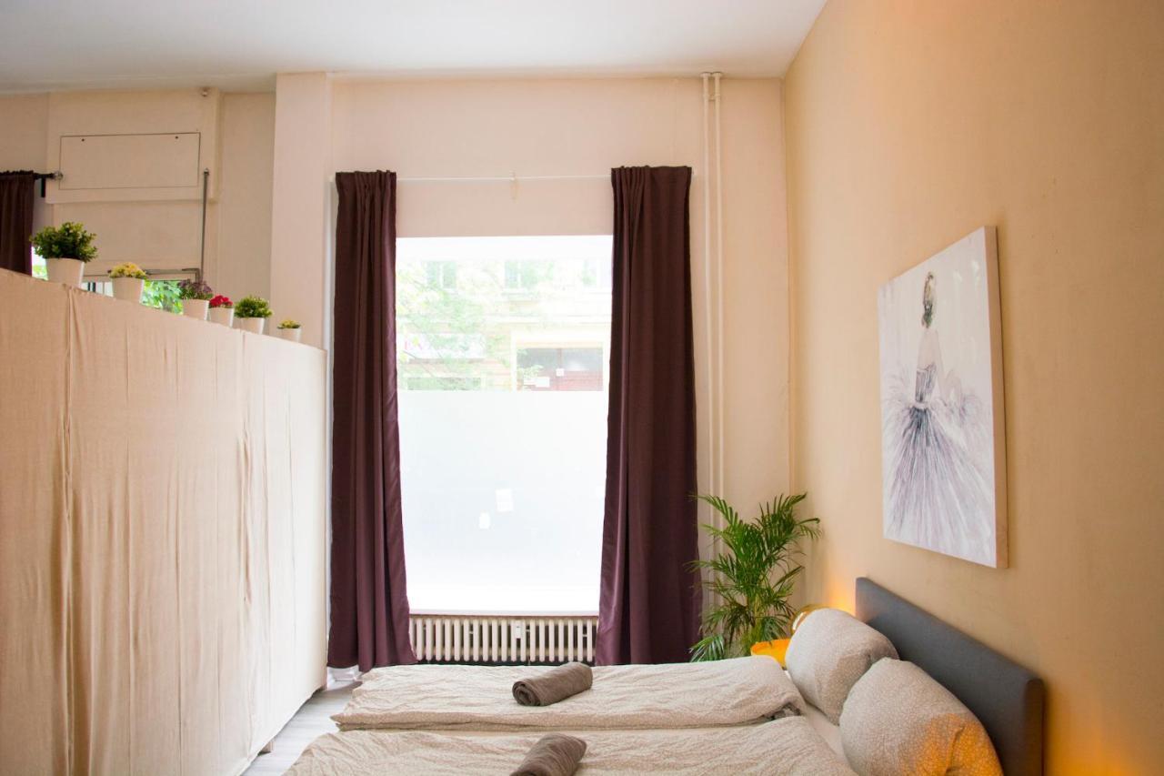 Moabit Family Apartment Berlin Bagian luar foto