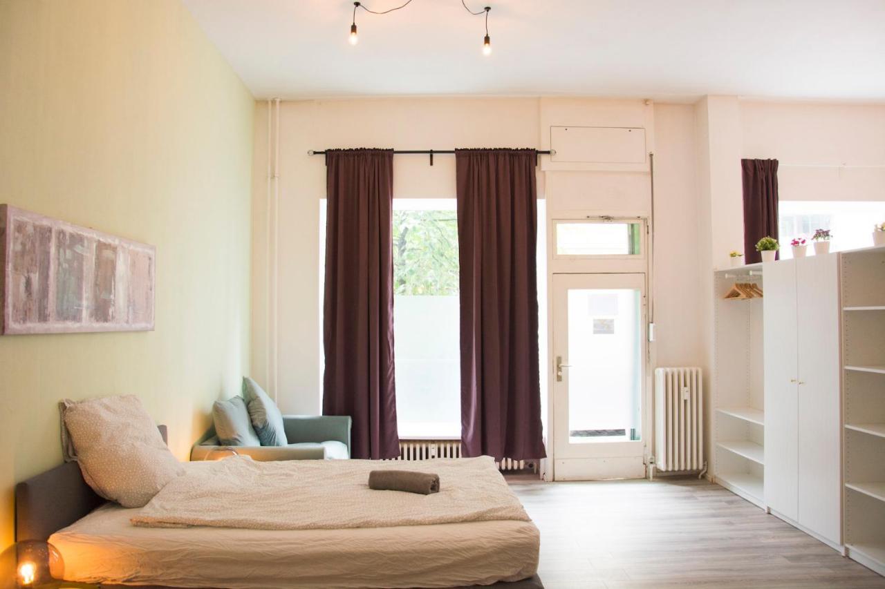 Moabit Family Apartment Berlin Bagian luar foto